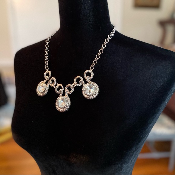 BOLD Faux Diamond medallion necklace silver, chunky chain necklace - Picture 2 of 5